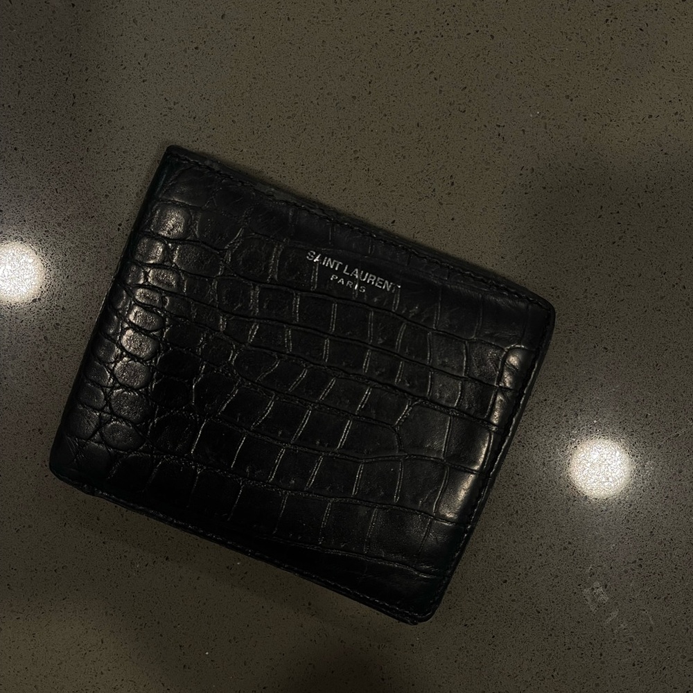 - Saint Laurent men wallet